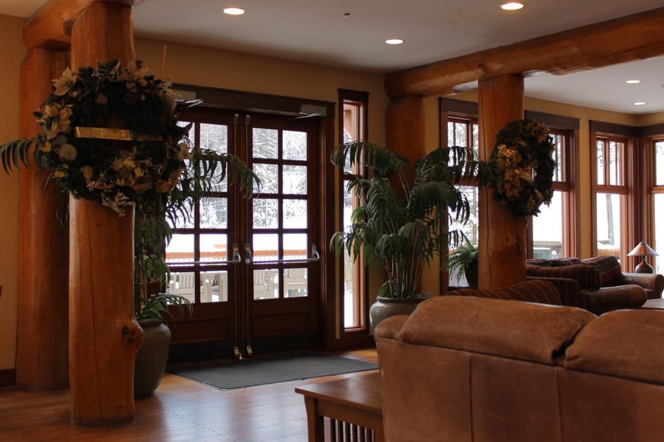 Patio, Winter, Fishing, Golfcourse, Ski School, Skiing, Balcony/Terrace, Lobby or reception, Lounge or bar, Canoeing, Hiking, Cycling, Sports