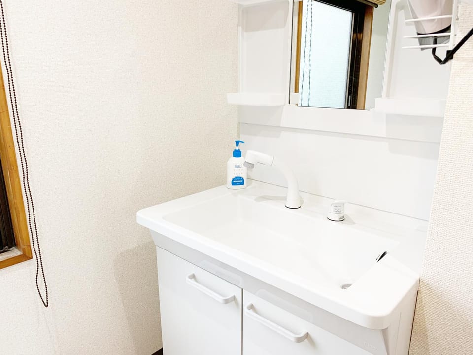Bathroom, Other
