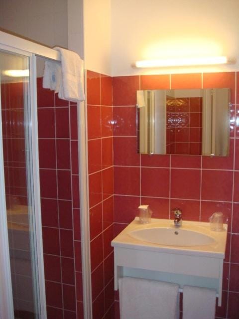 Auberge De Peyrebeille Hotel in Auvergne-Rhône-Alpes