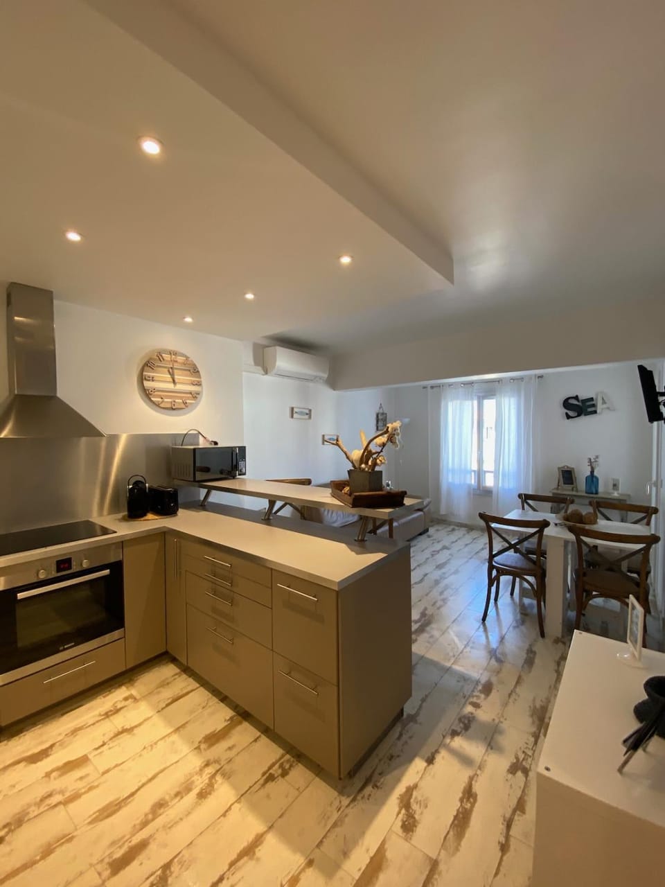 Appartement Le Méditerranéen à 300m de la plage, 3 animaux acceptés Apartment in Saintes-Maries-de-la-Mer