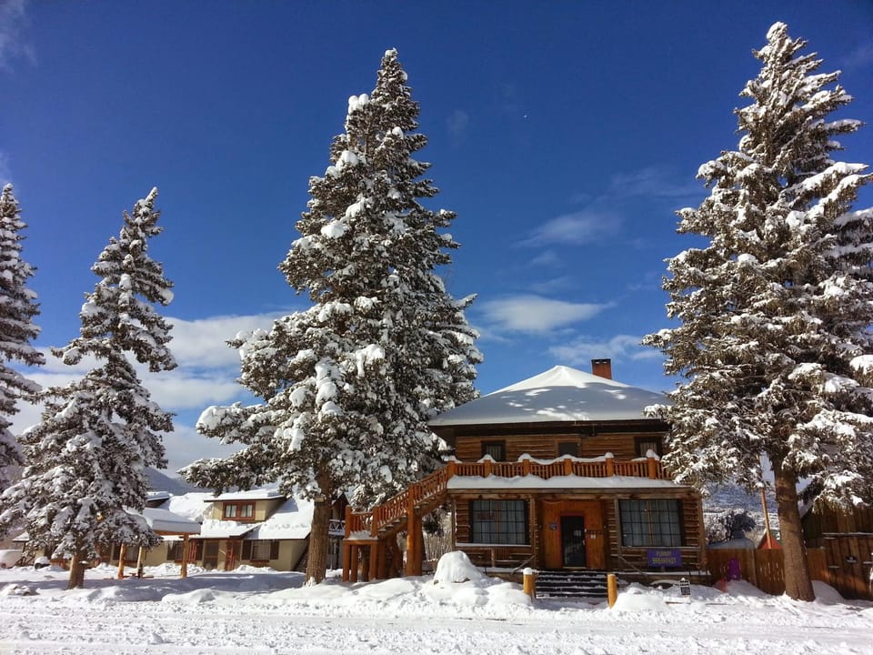 Facade/entrance, Winter, Balcony/Terrace, Mountain view