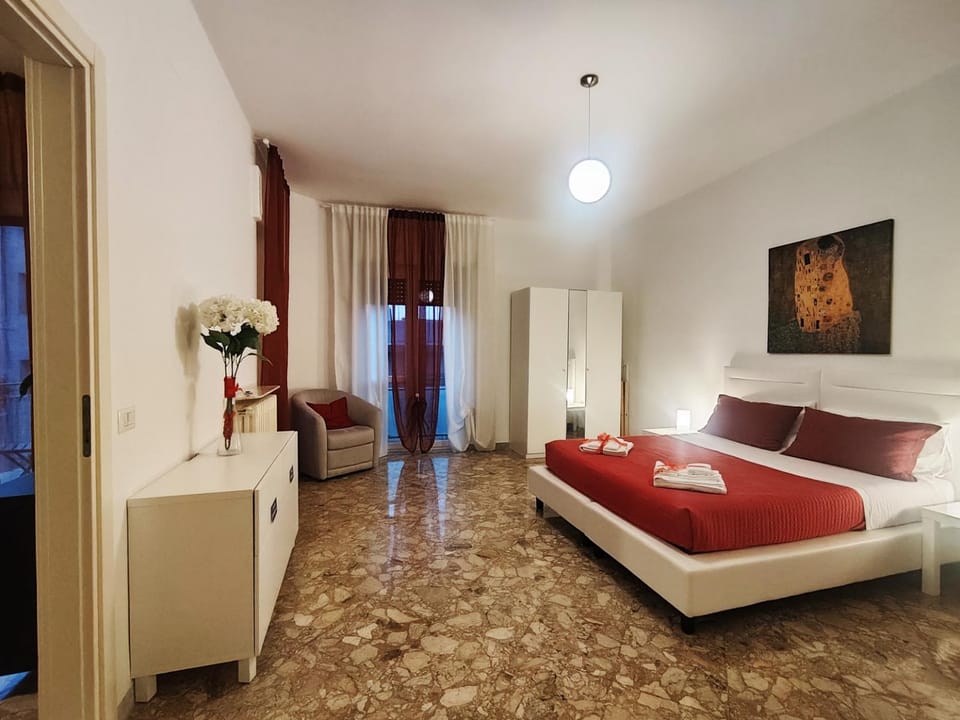 Bed, Bedroom, towels, wardrobe