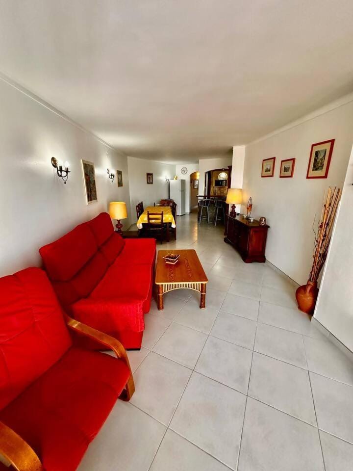 AwayDays Ático Vista Mar con WiFi Apartment in Alt Empordà