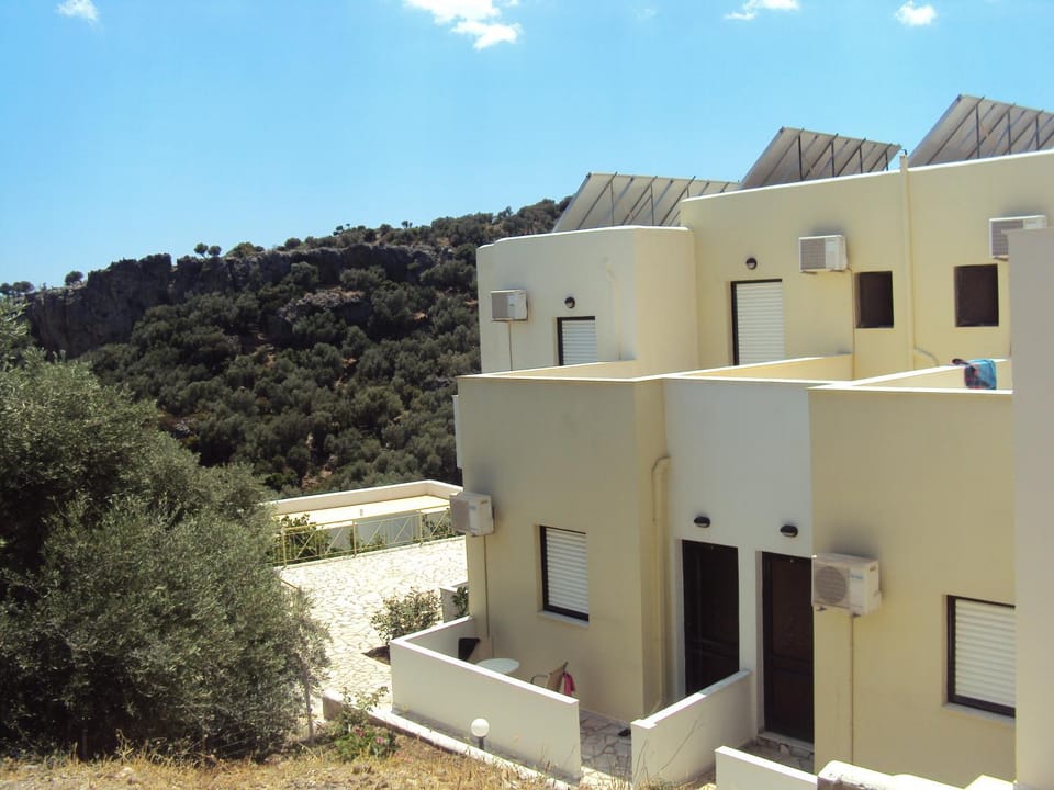 Facade/entrance, Mountain view