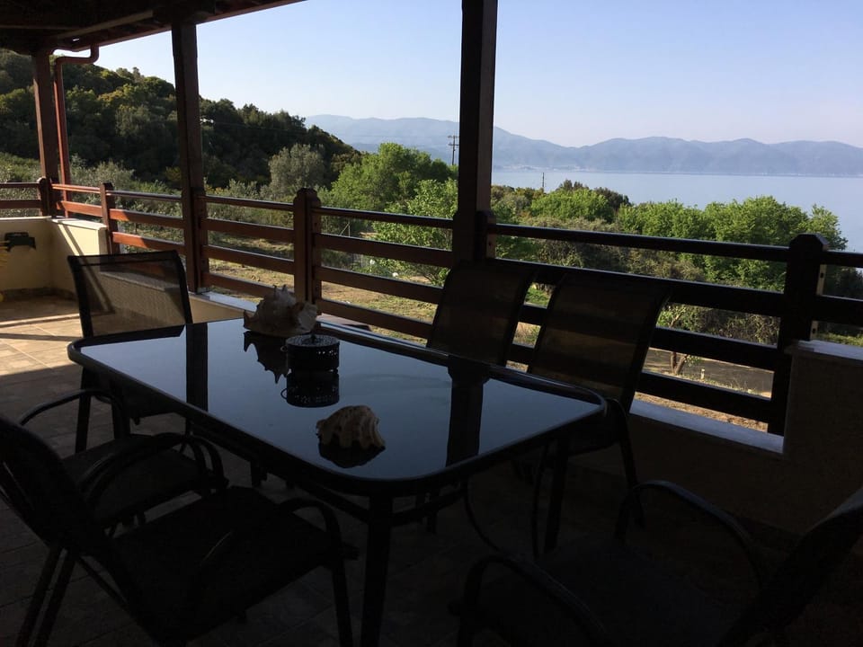 Athinaios Porto Klisouri Villa Apartment in Halkidiki