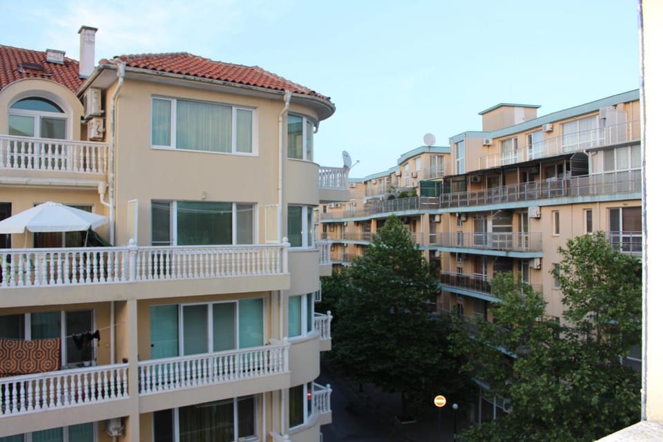 Balcony/Terrace, City view