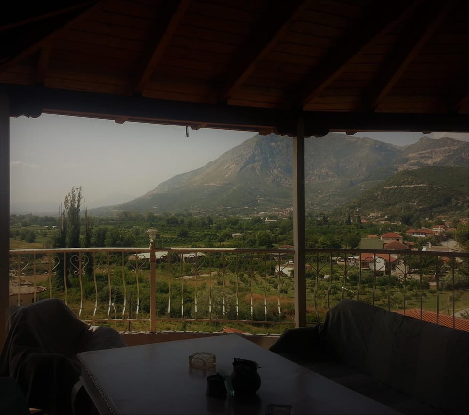 Douskas Place Chalet in Peloponnese, Western Greece and the Ionian