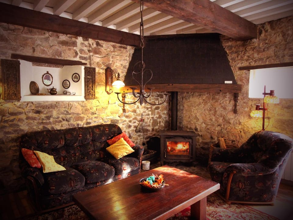 Moulin des Vernes House in Bourgogne-Franche-Comté