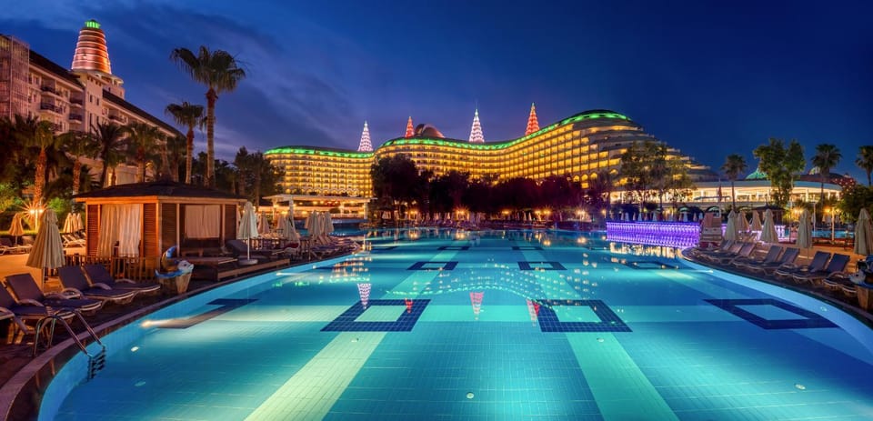 Property building, Pool view, Swimming pool