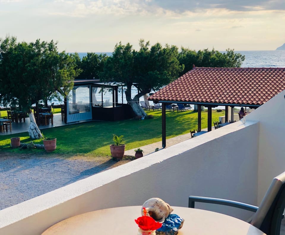 Flisvos Rooms Bed and Breakfast in Crete