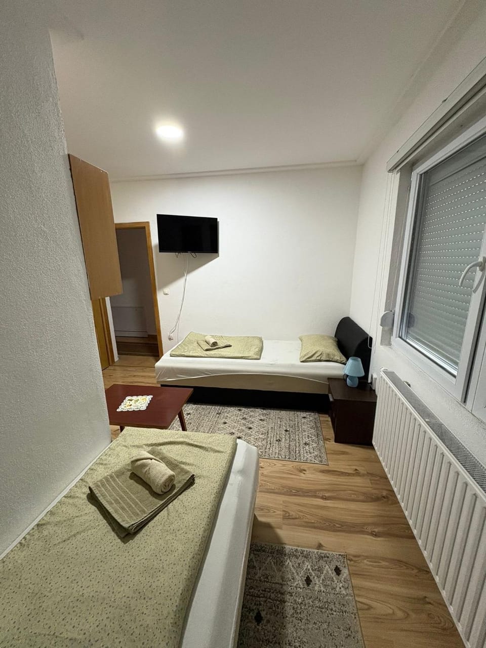 Bed, TV and multimedia