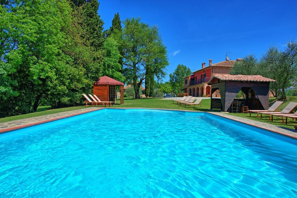 Swimming pool, Swimming pool