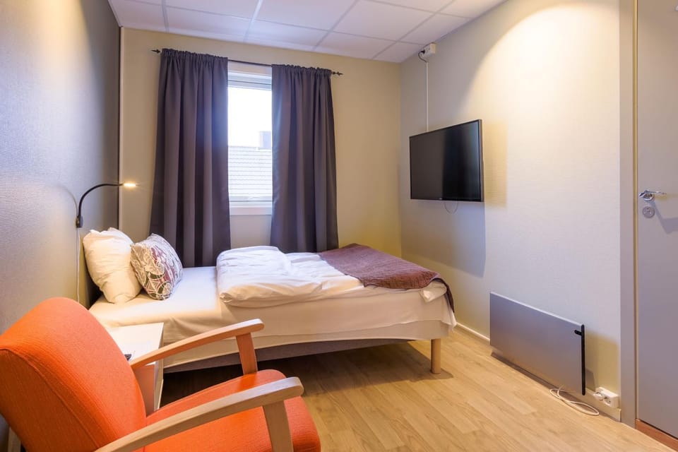 Bed, TV and multimedia, Photo of the whole room, Seating area