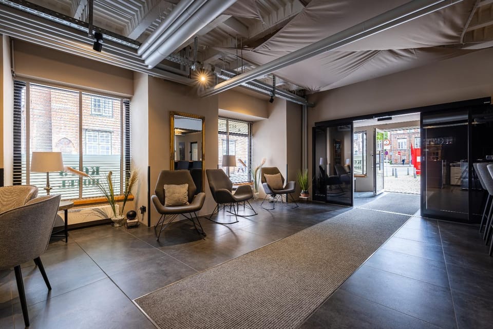 Lobby or reception, Seating area