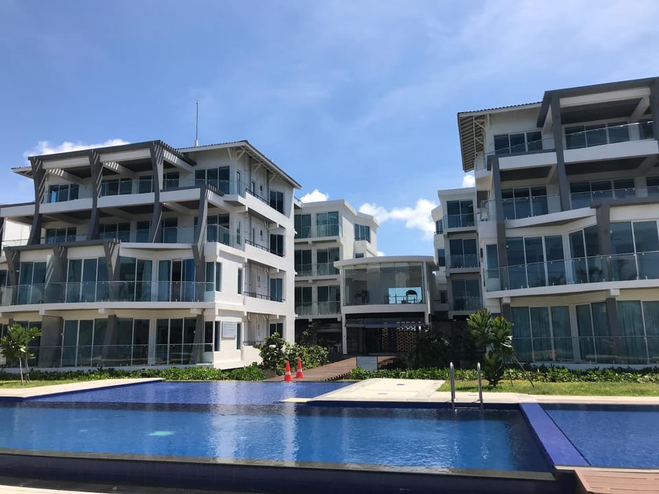 Property building, Swimming pool, Swimming pool