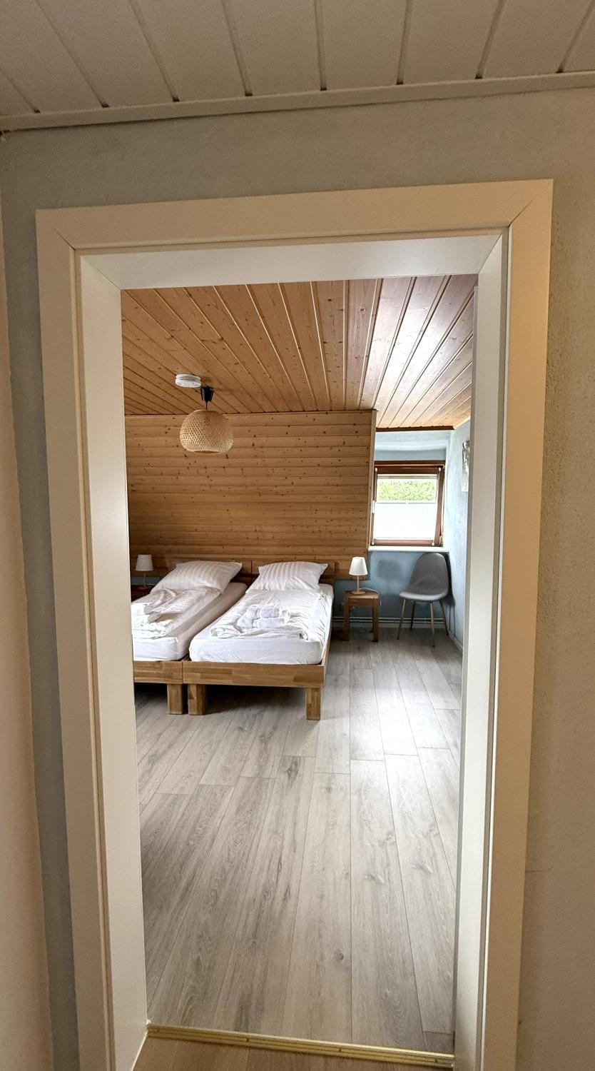 Photo of the whole room, Bedroom