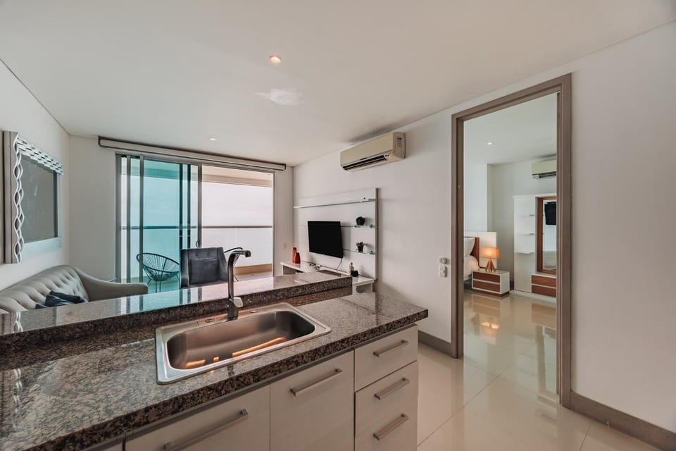 Communal lounge/ TV room, Kitchen or kitchenette
