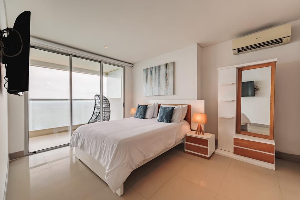 TV and multimedia, Photo of the whole room, Bedroom, air conditioner