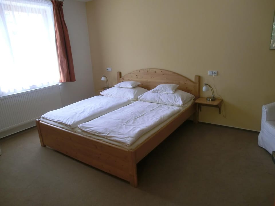 Living room, Bedroom