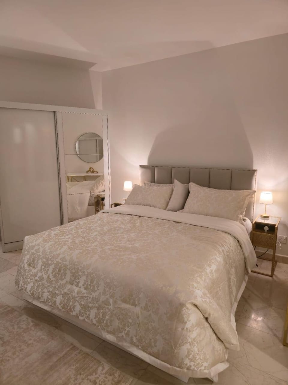 Bedroom, wardrobe
