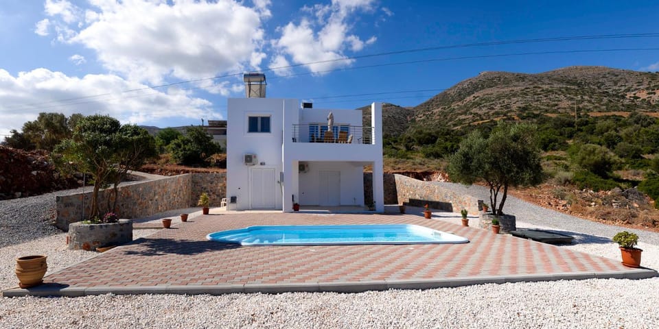 Facade/entrance, Swimming pool, Swimming pool