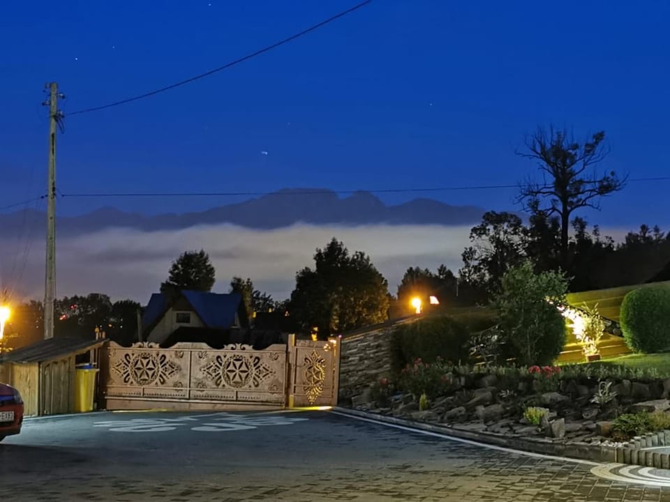 Domek z widokiem-Deluxe Cottage with a View Deluxe-Zakopane House in Zakopane