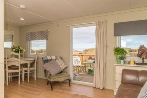 Estuary View Caravans Campground/ 
RV Resort in England