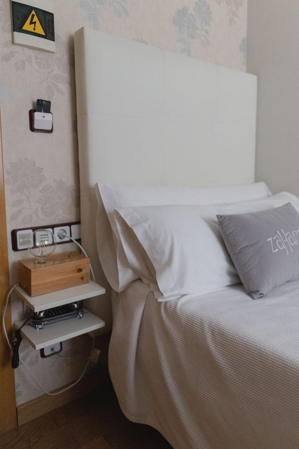 Hostal Zahara Bed and Breakfast in Ferrol