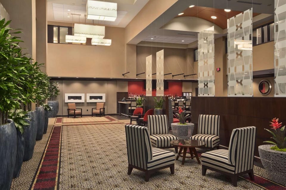 Property building, Lounge or bar, Seating area