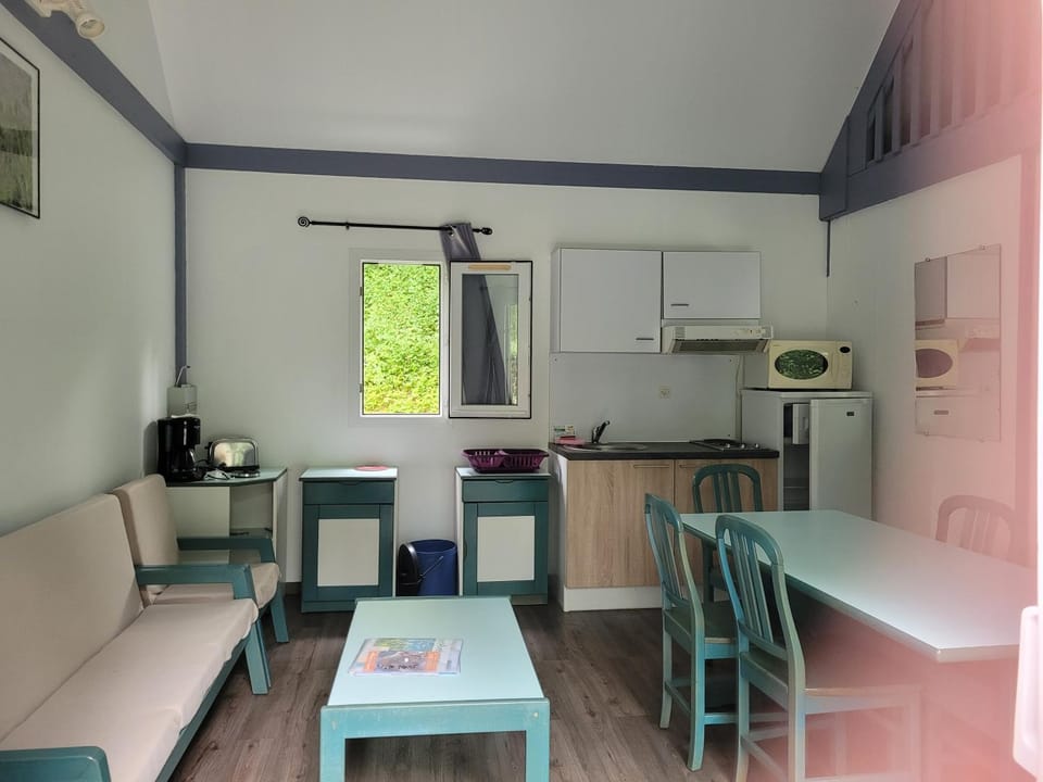 Village Nature, 19 gites, Piscine, Jacuzzi privé, Restaurant, à 4km de Conques House in Auvergne-Rhône-Alpes