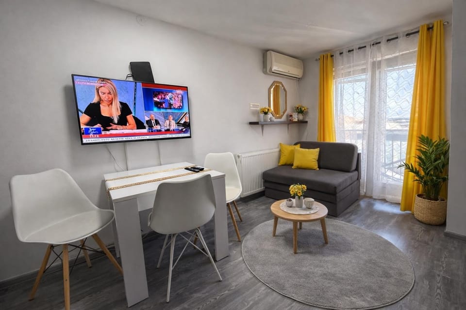 Iva Penthouse Apartment in Novi Sad