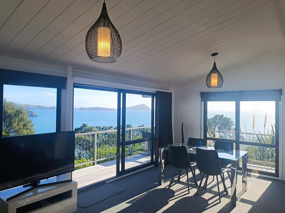 Island view Experience House in Coromandel