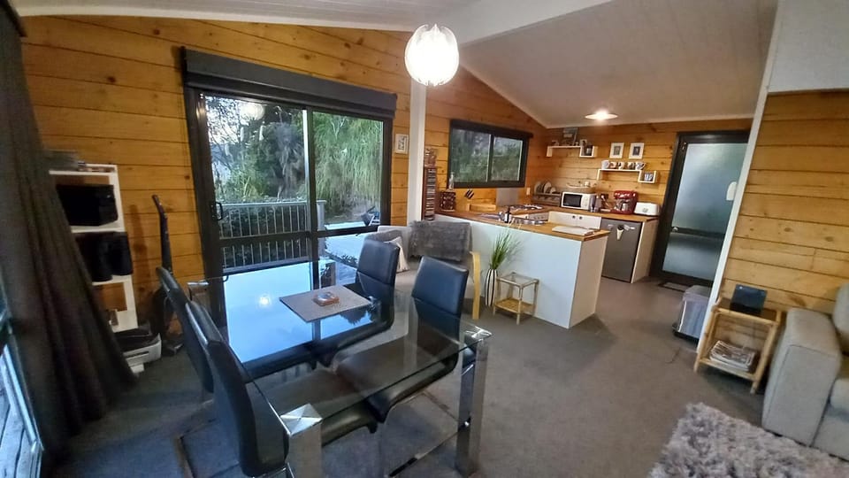 Kitchen or kitchenette, Living room, Dining area, Dinner