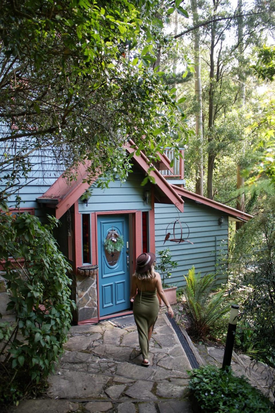 Property building, Facade/entrance, Garden