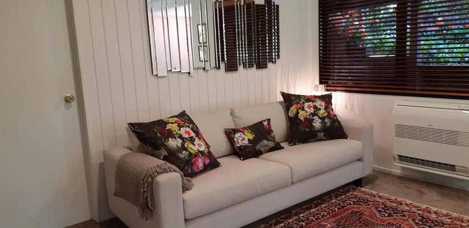 Sequoia Steps Bed and Breakfast in New Plymouth