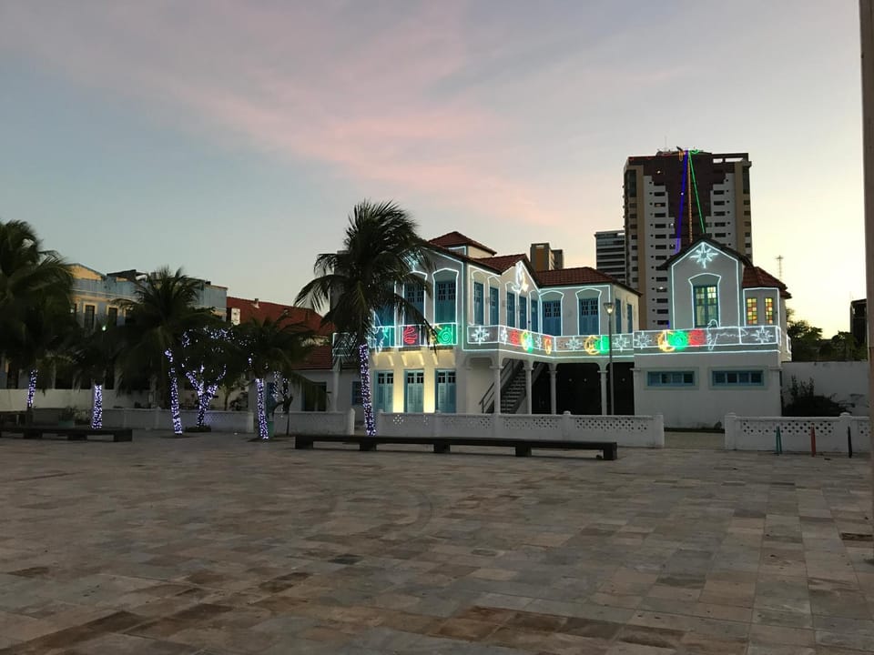 Neighbourhood, Beach