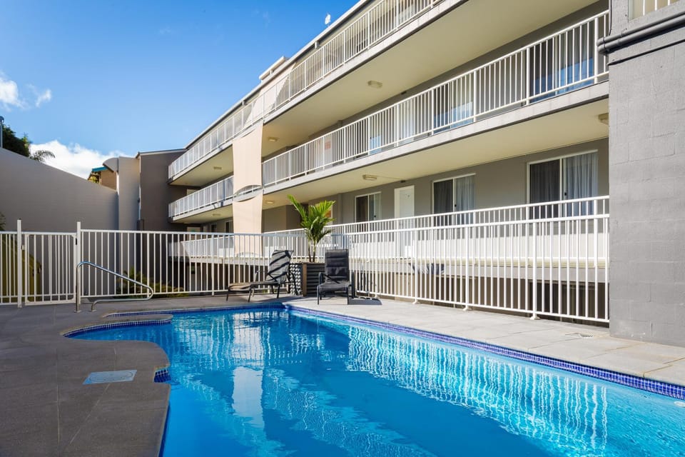 Day, Swimming pool, Swimming pool