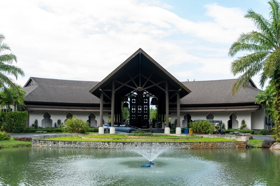 Property building, View (from property/room)