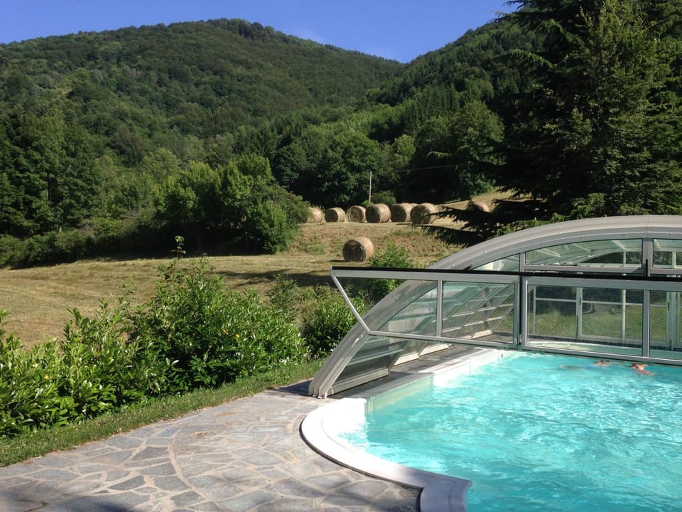 Mountain view, Pool view, Swimming pool