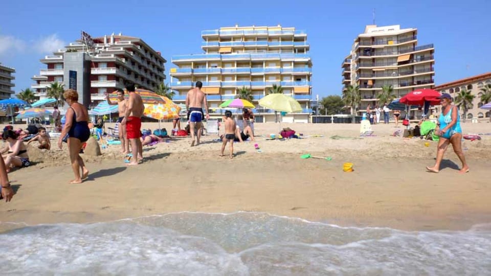 Facade/entrance, Off site, Beach