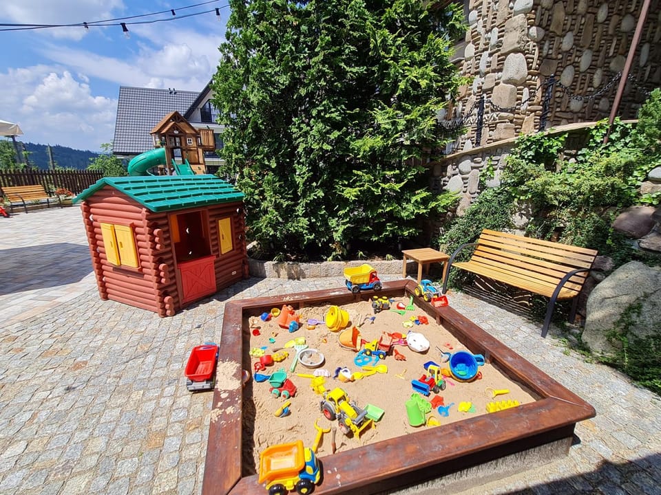 Day, Children play ground, Children play ground, children, children, young children, young children, older children, older children