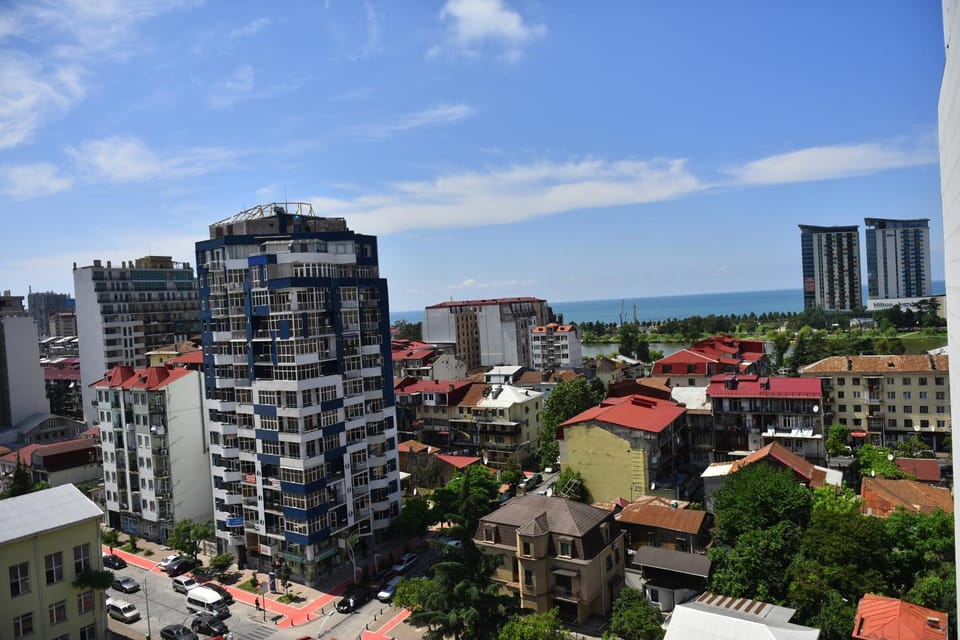 View (from property/room), City view, Lake view, Mountain view, Sea view, Street view