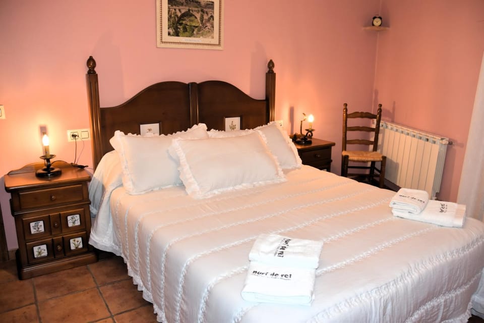 Bed, Balcony/Terrace, Photo of the whole room, Bedroom