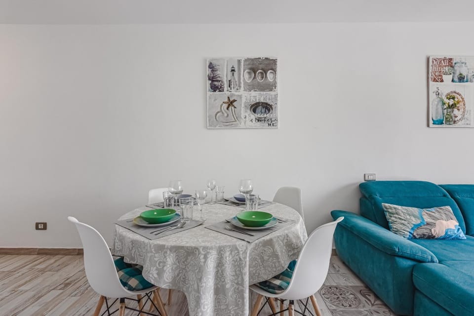 Cozy apartment in El Duque by AltamarHomes Apartment in Costa Adeje