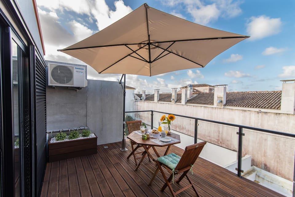 Balcony/Terrace, Dining area