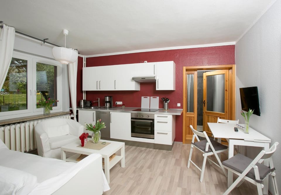 Kitchen or kitchenette, Living room, Photo of the whole room, Seating area, Dining area, Garden view
