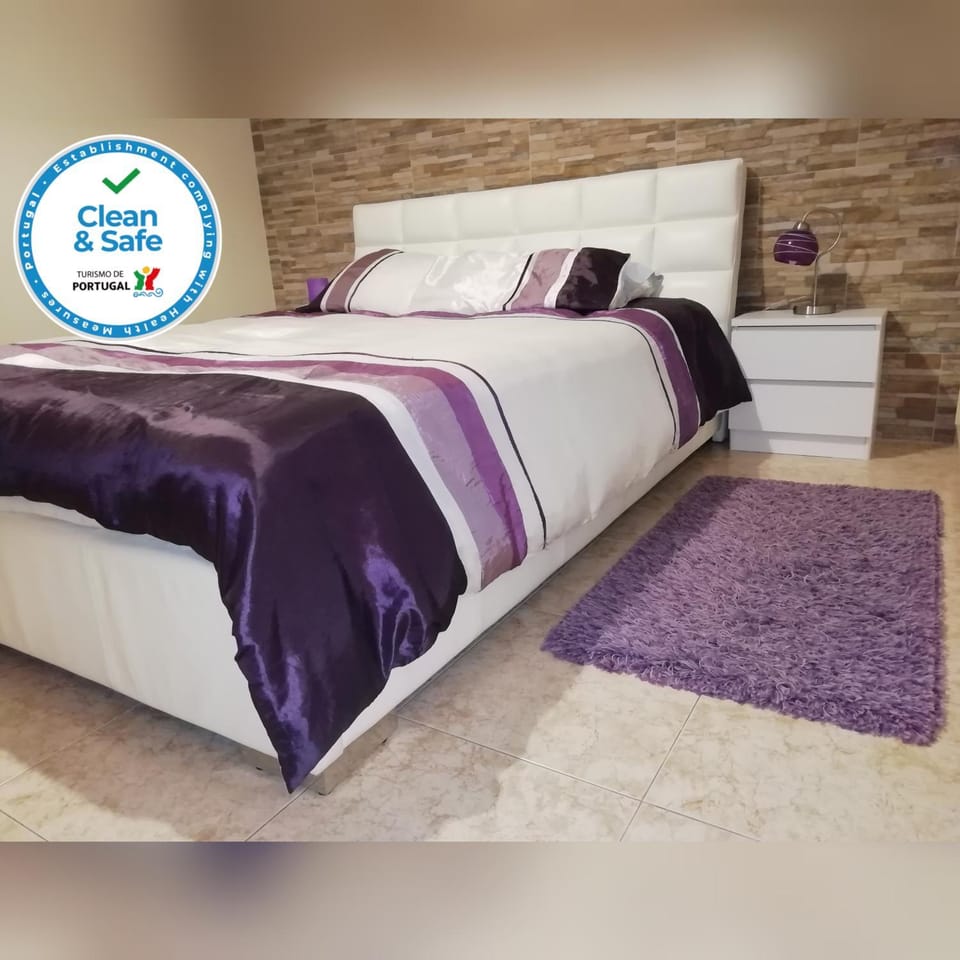 Bed, Logo/Certificate/Sign, Bedroom, Certificate/Award