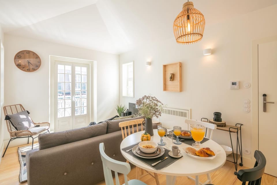 Living room, Breakfast, Breakfast