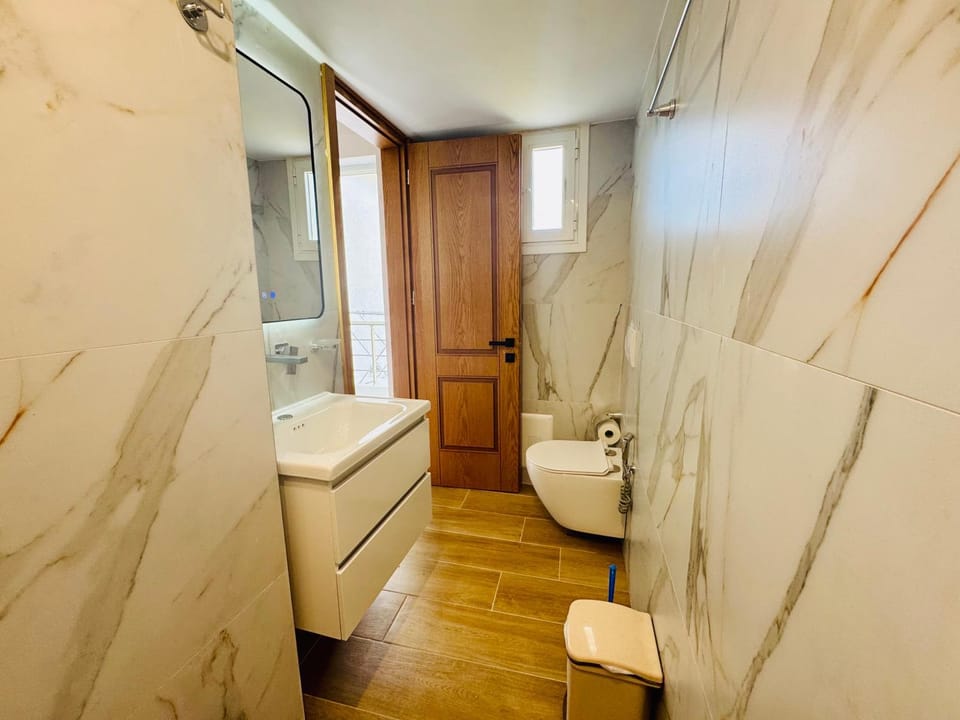 Petros rooms Hotel in Vlorë County, Albania