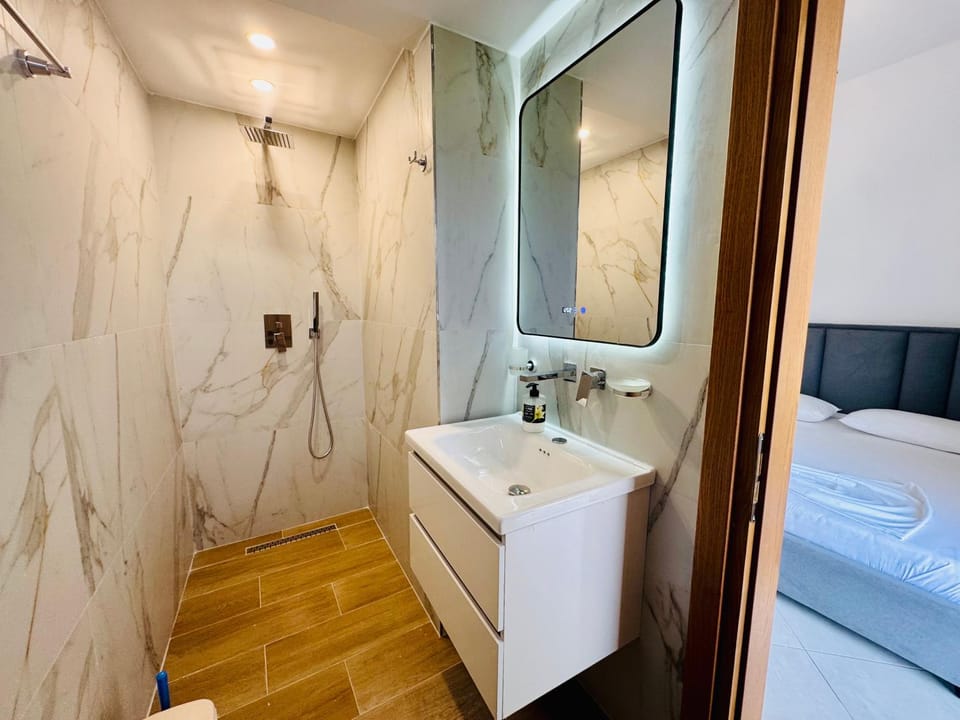 Petros rooms Hotel in Vlorë County, Albania